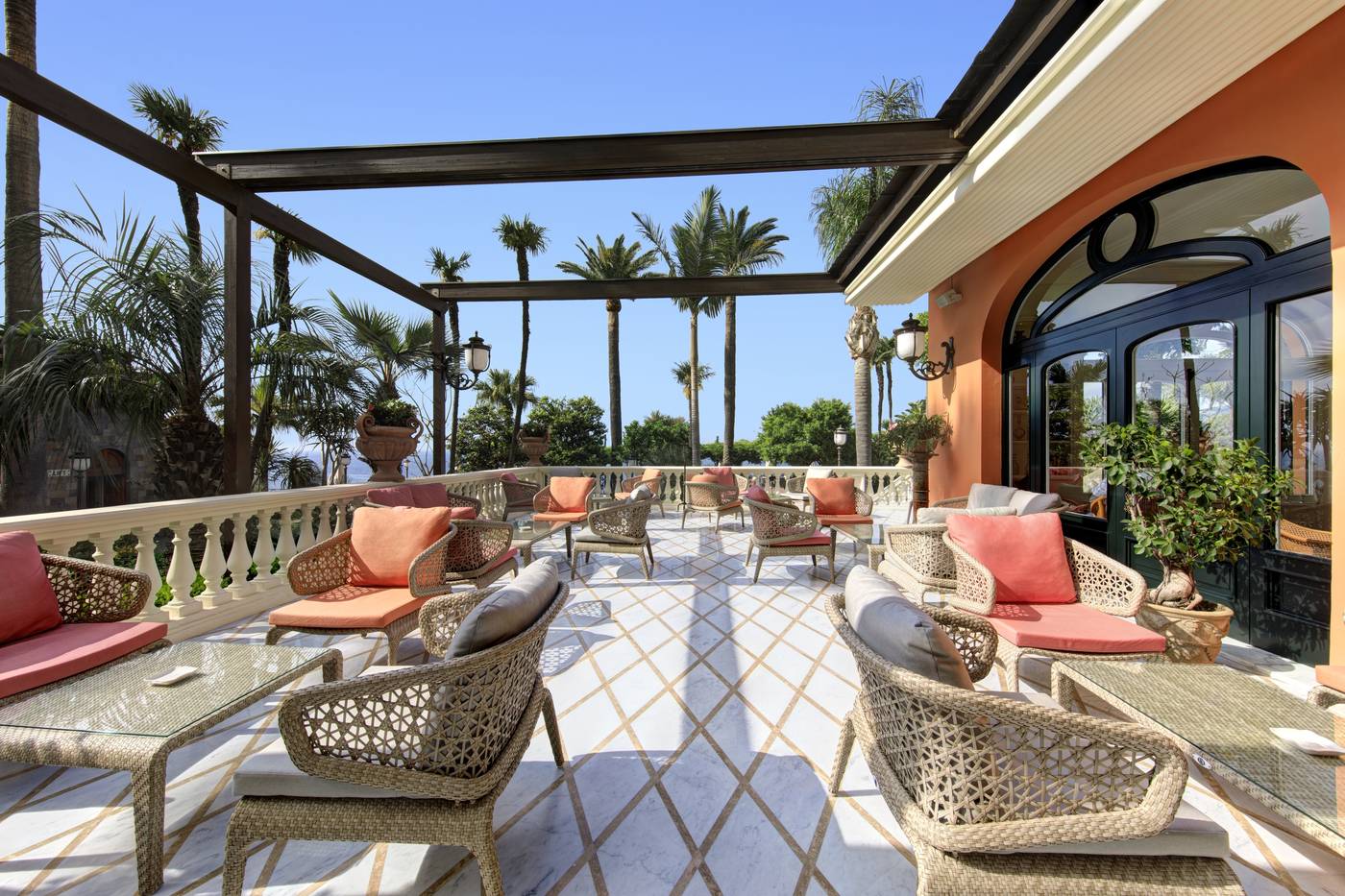 Grand-Hotel-Royal-Bar-10