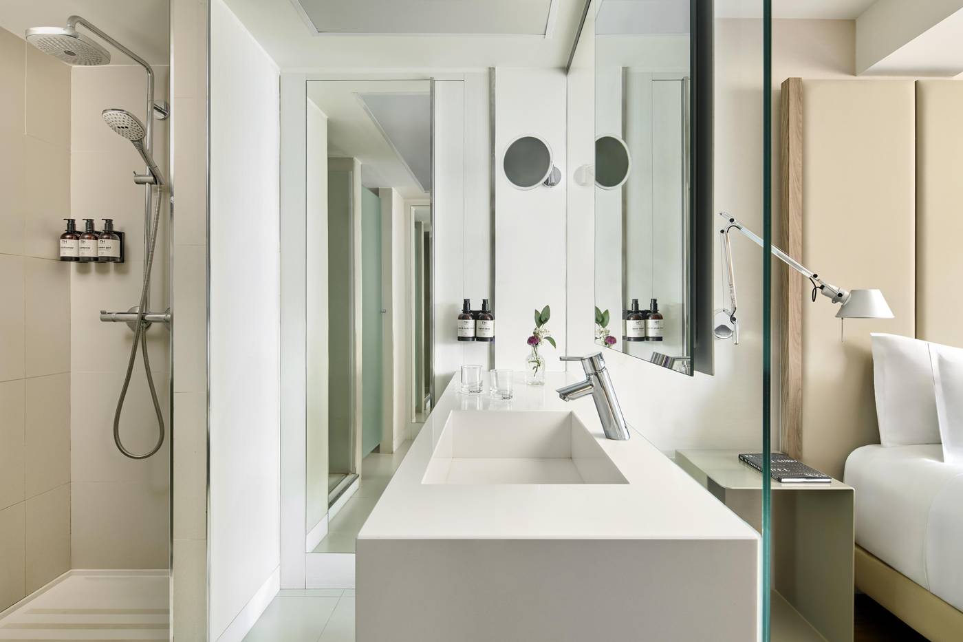 NH-Paseo-de-la-Habana-Room-28