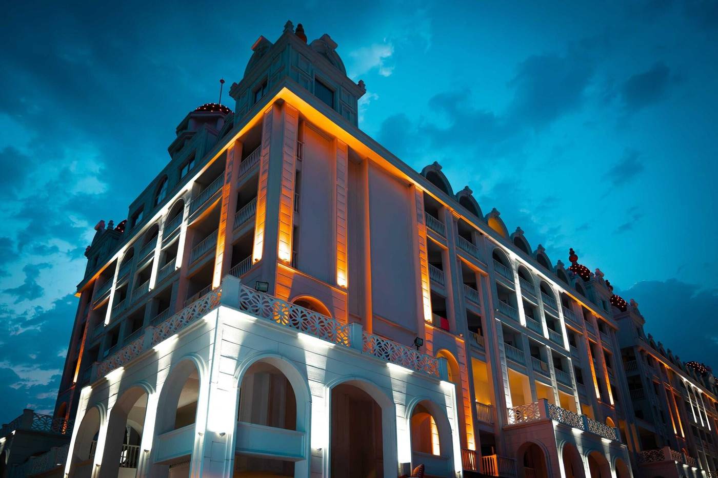 Side-Premium-General-view-12