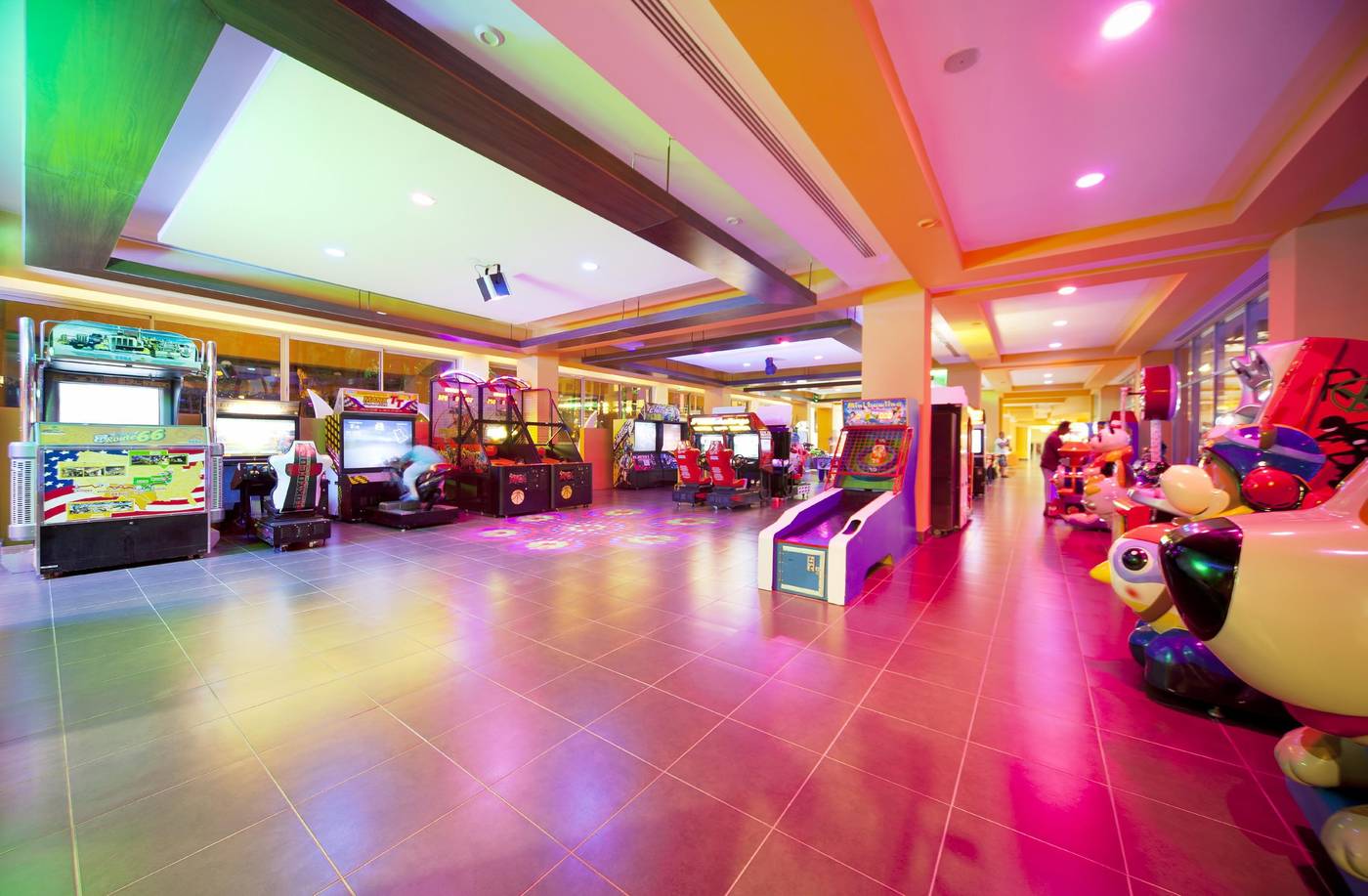 Sueno-Hotels-Beach-Side-Sports-and-Entertainment-44