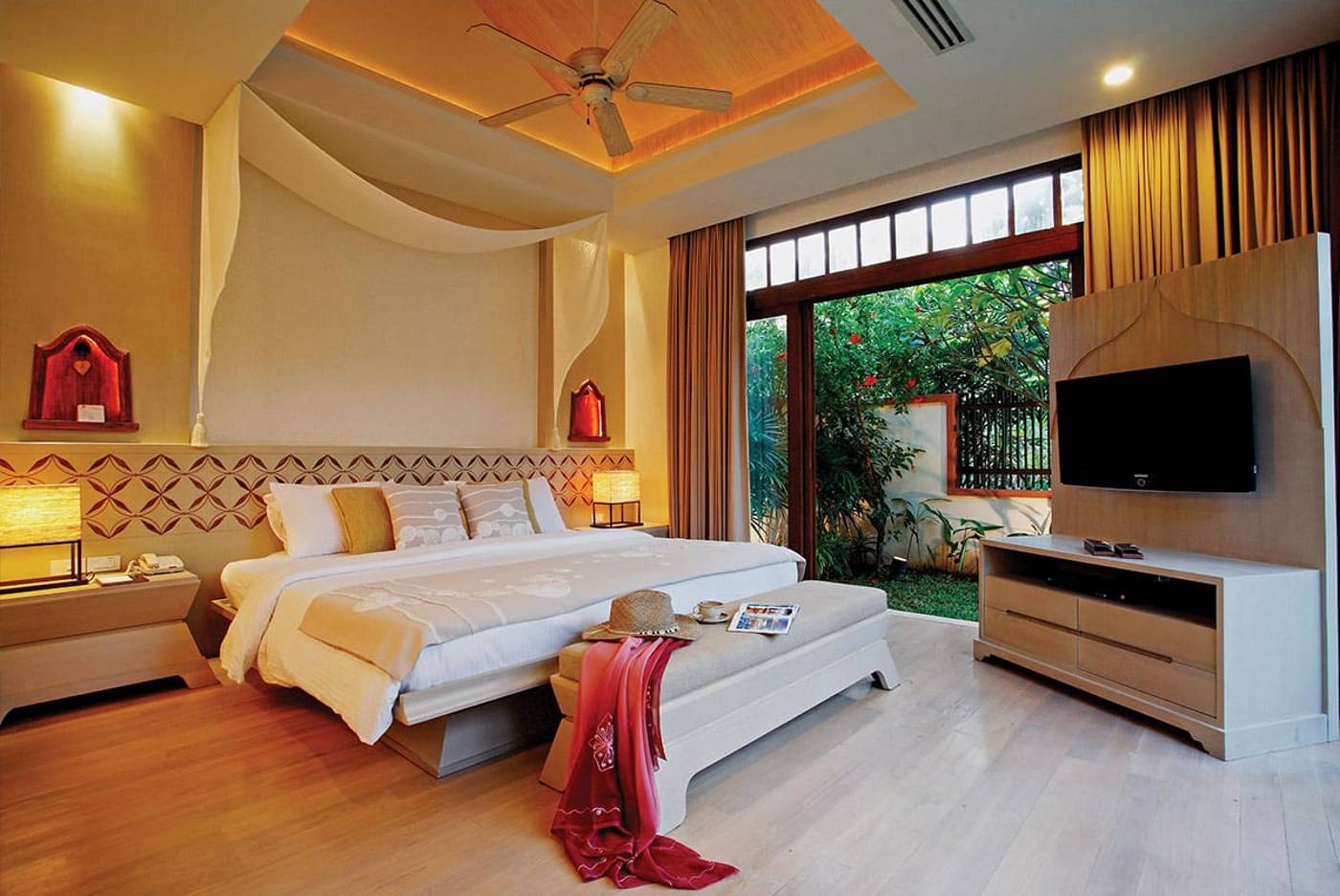 Melati-Beach-Resort-and-Spa-Room-23