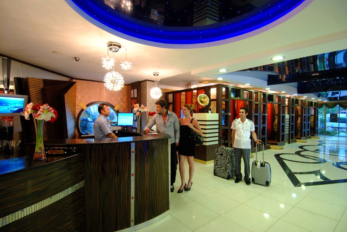 Grand-Zaman-Garden-Hotel-Lobby-46