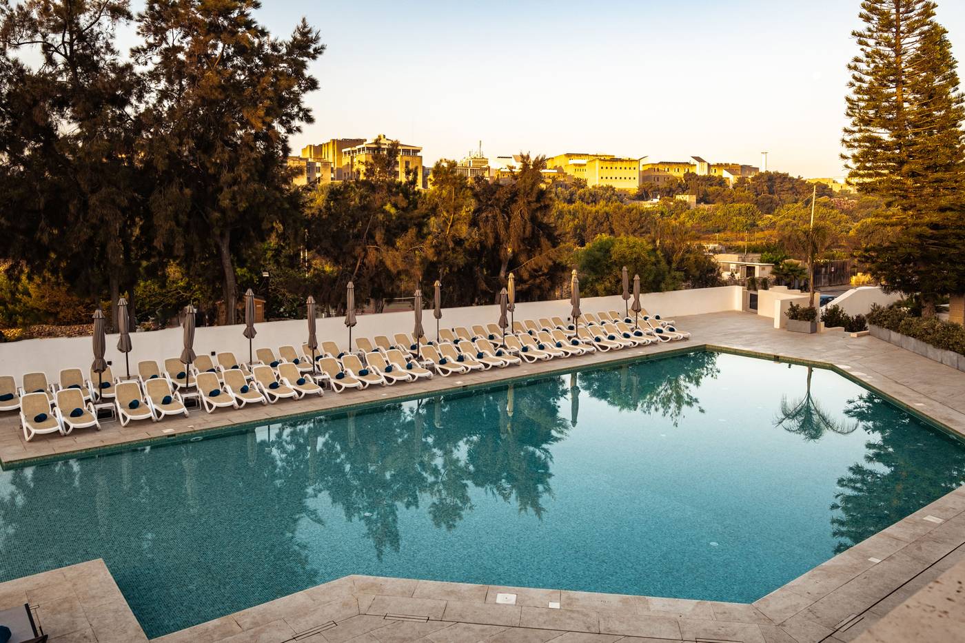 Urban-Valley-Resort---Spa-Pool-2