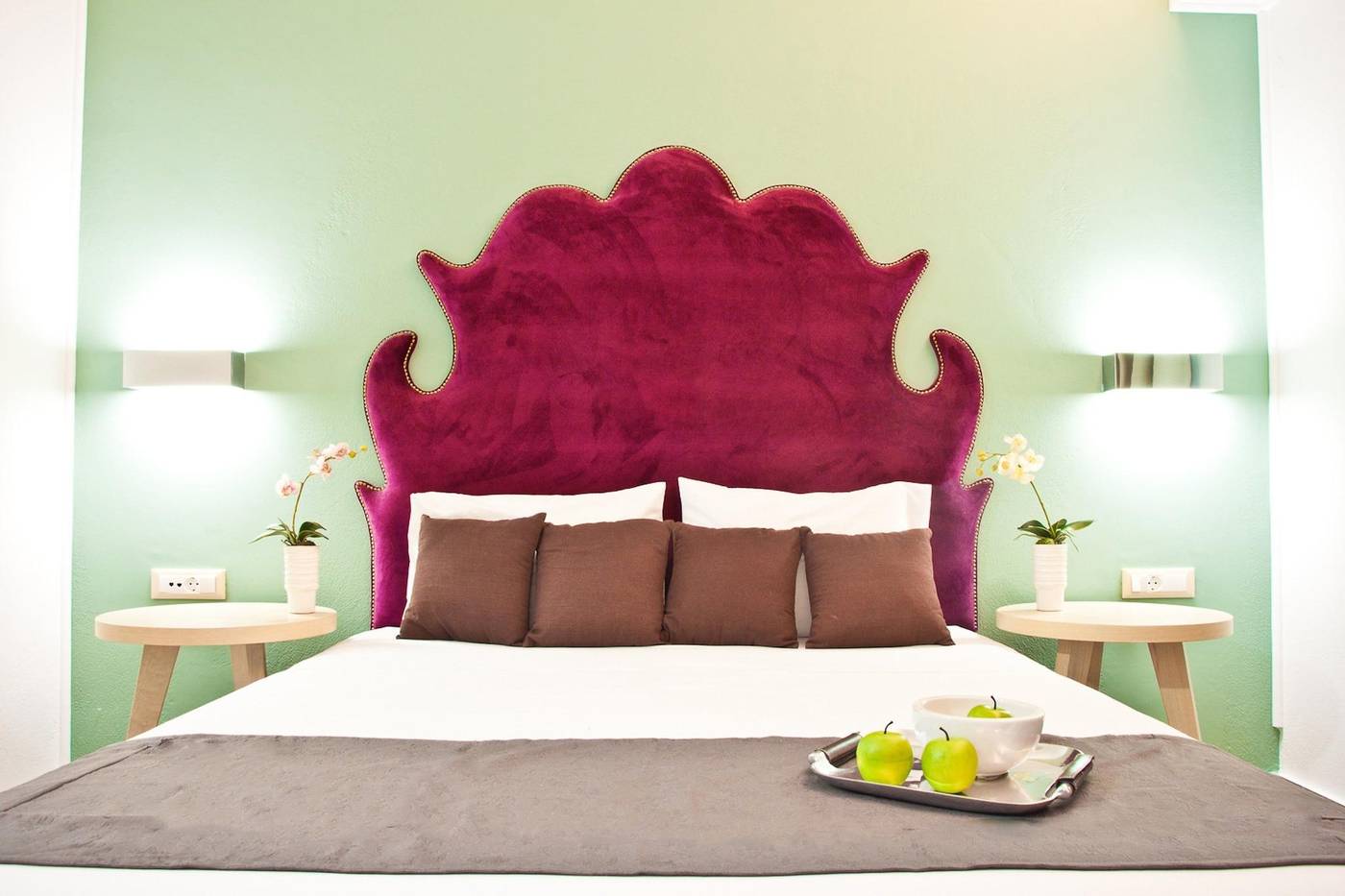 Malibu-Boutique-Room-40