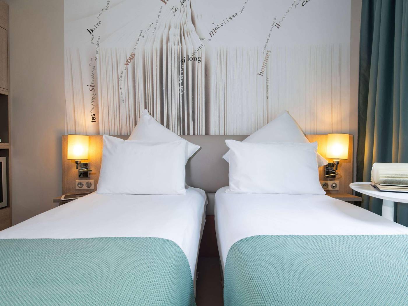 Hotel-Mercure-Paris-Montparnasse-Raspail-Room-30