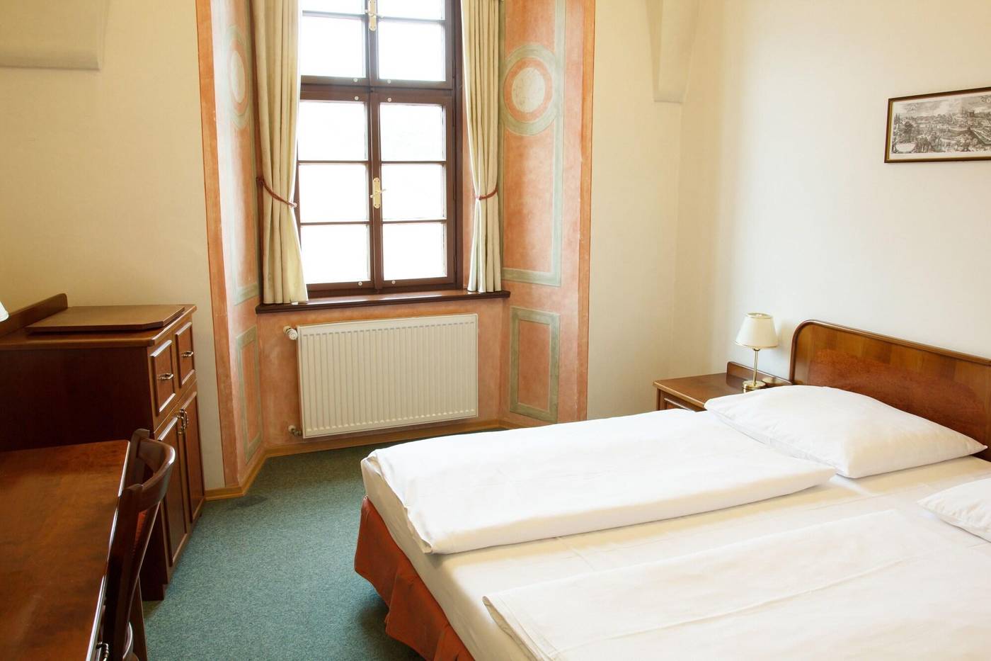 Adalbert-Brevnosky-Klaster-Room-17