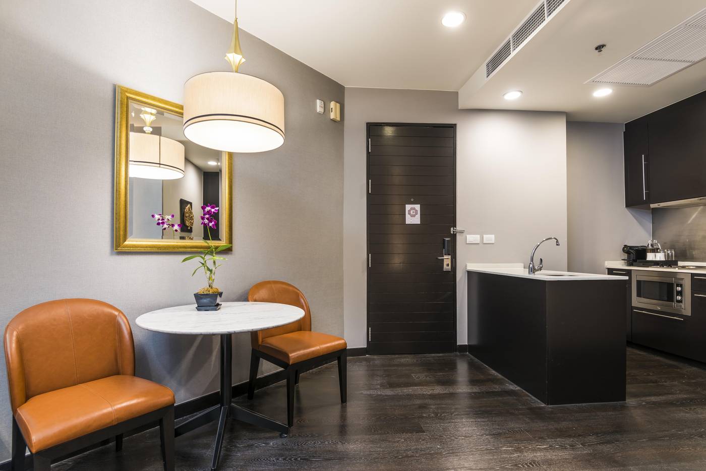 Chatrium-Hotel-Riverside-Bangkok-Room-12