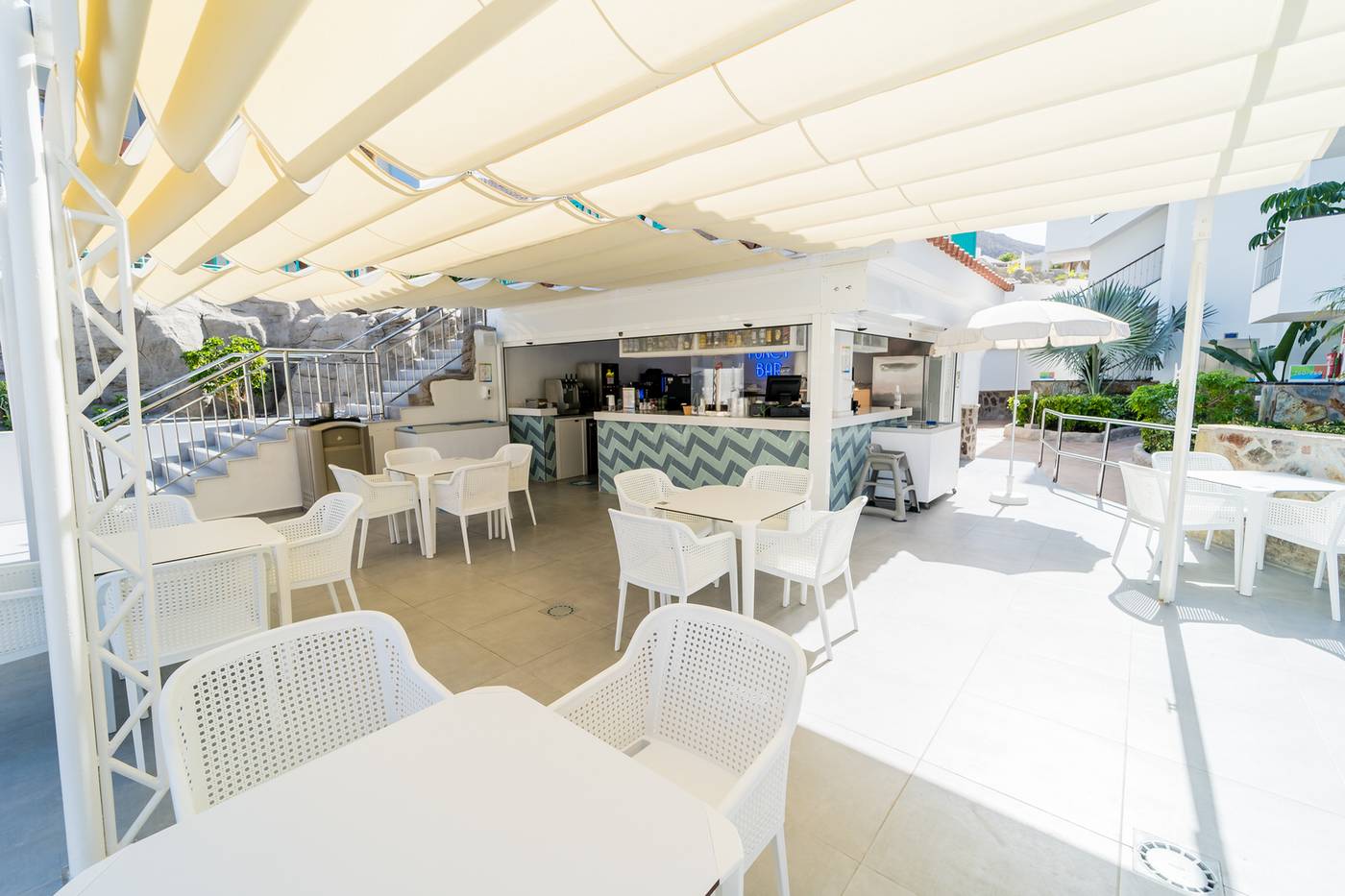 Paradise-Park-Fun-Lifestyle-Hotel-Bar-24