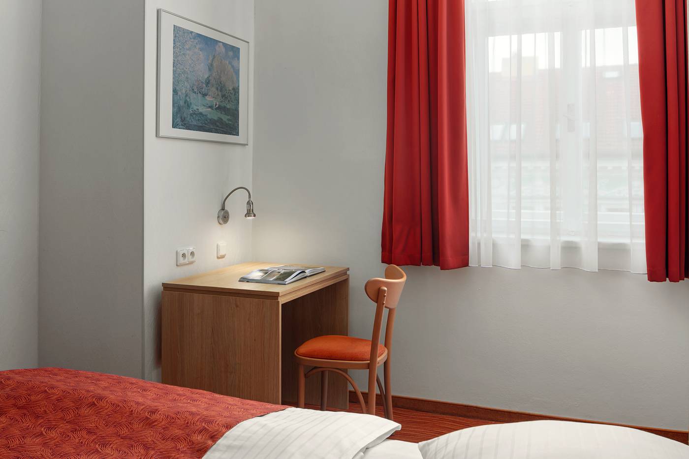 Hotel-Ambiance-Room-9