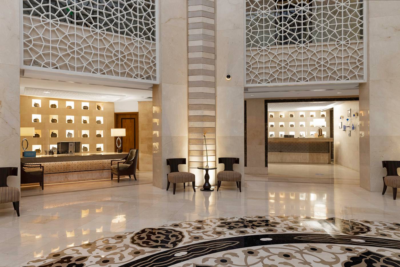 Hilton-Luxor-Resort---Spa-Lobby-6