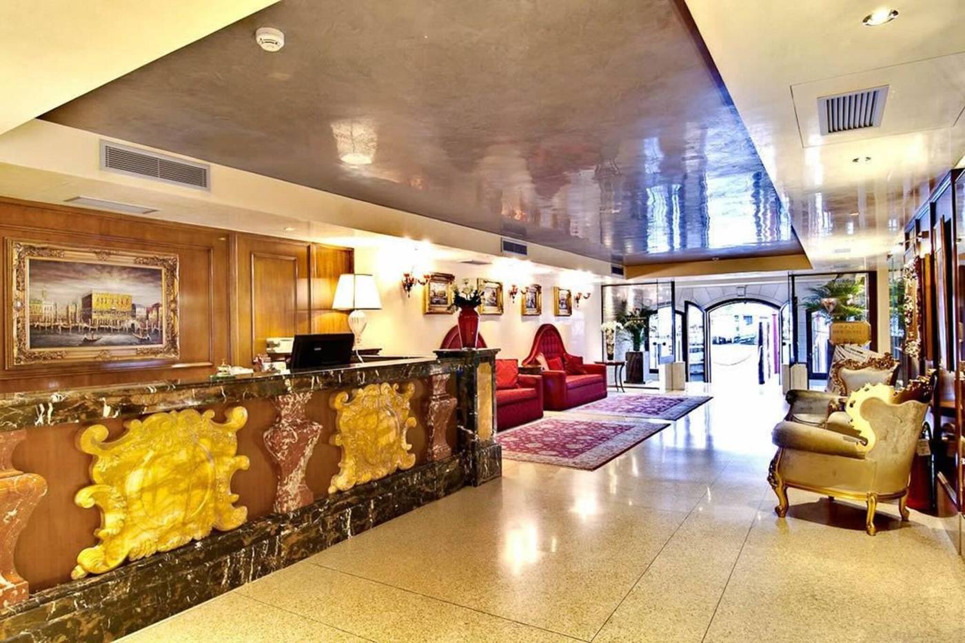 Pesaro-Palace-Lobby-6