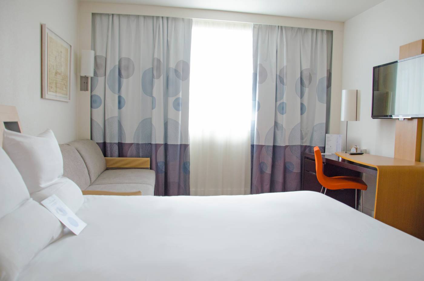 Novotel-Paris-Centre-Gare-Montparnasse-Room-41