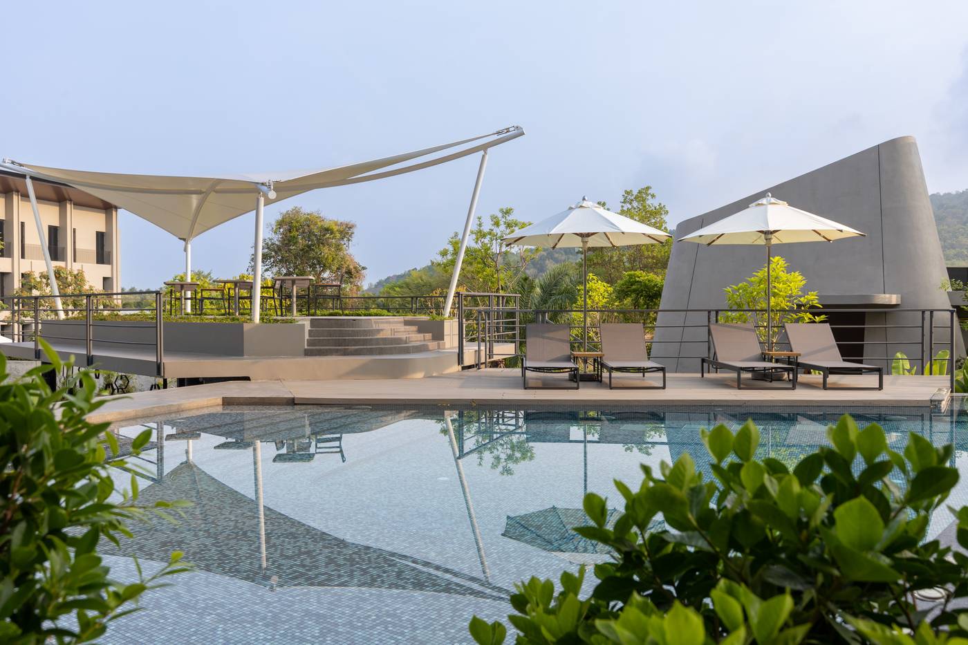 Varana-Krabi-Hotel-Pool-12