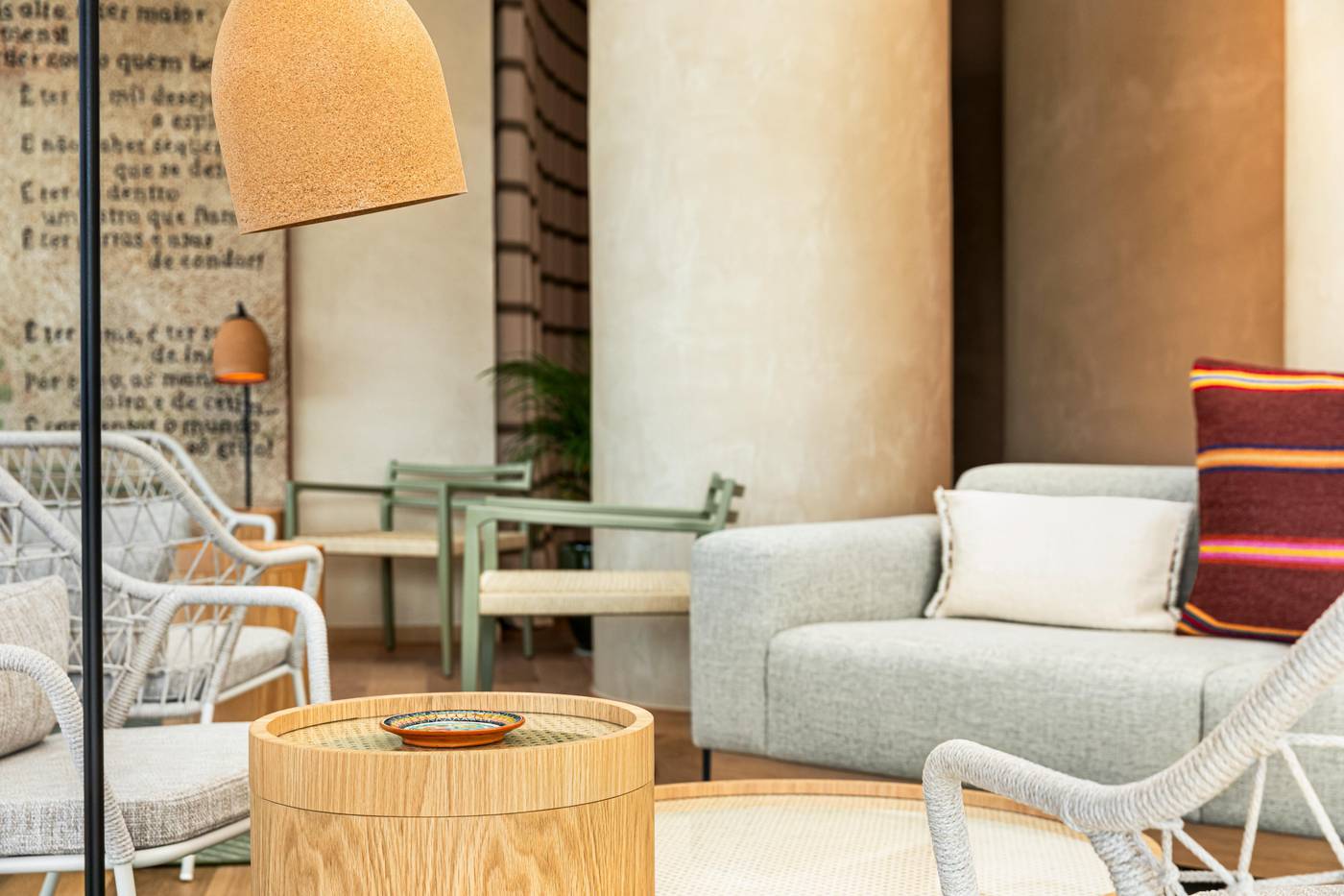 Holiday-Inn-Beja-Lobby-13