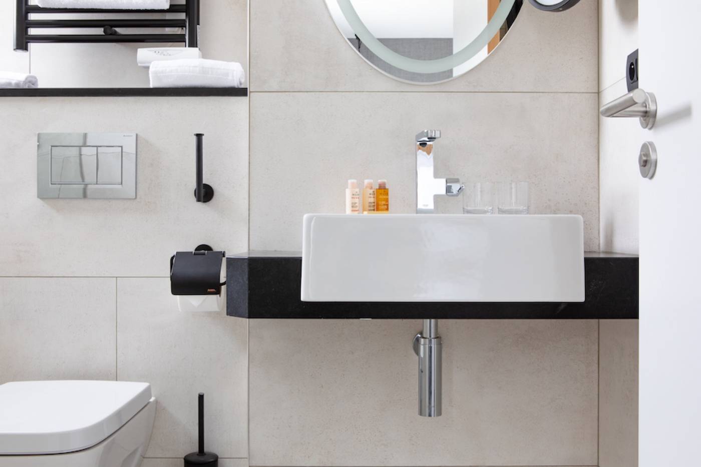 Hotel-Maison-Mere-Room-60