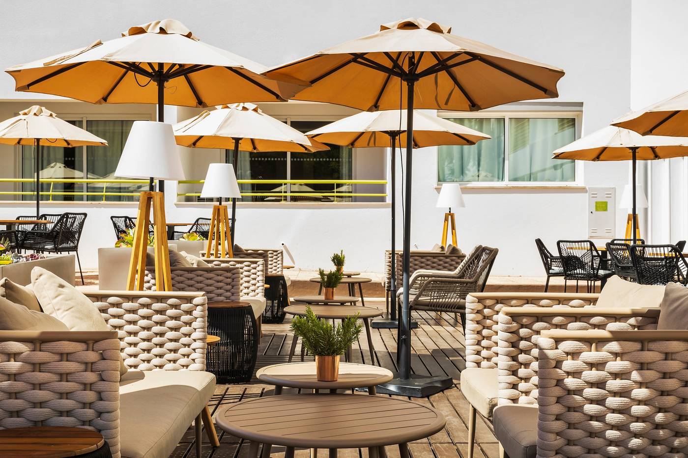 The-Patio-Suite-Hotel-Restaurant-13