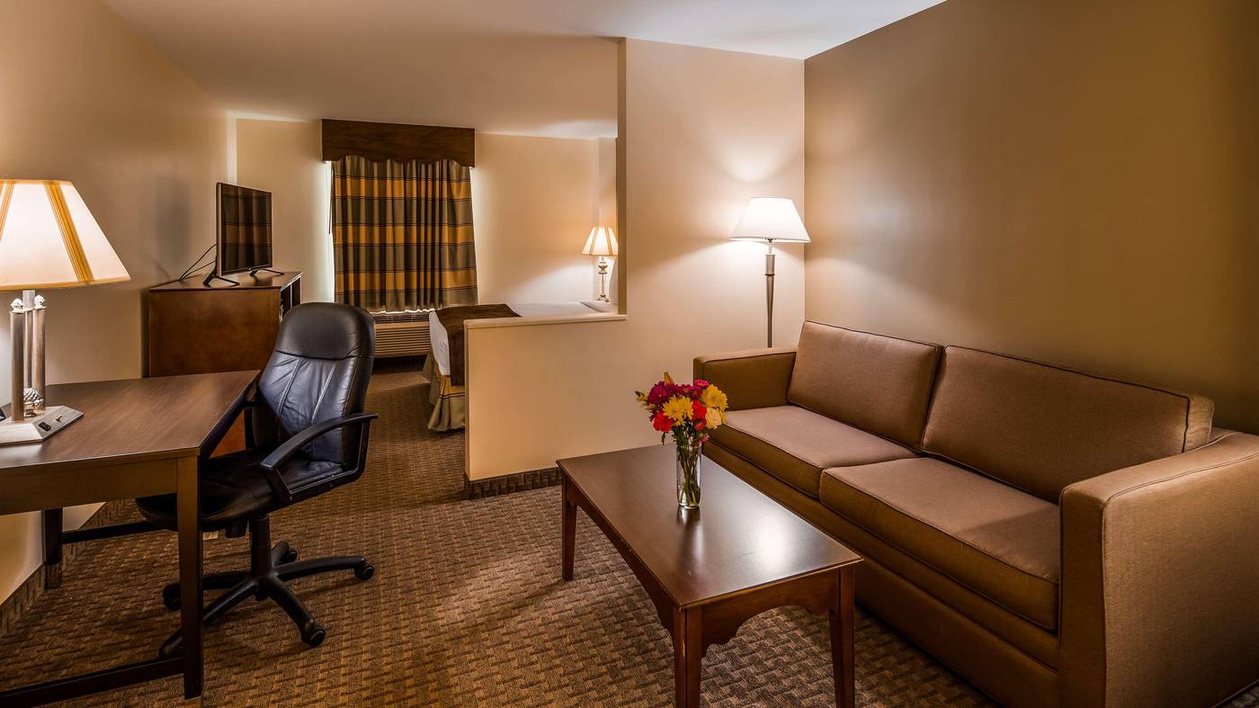 Best-Western-Adams-Inn-Quincy-Boston-Room-32