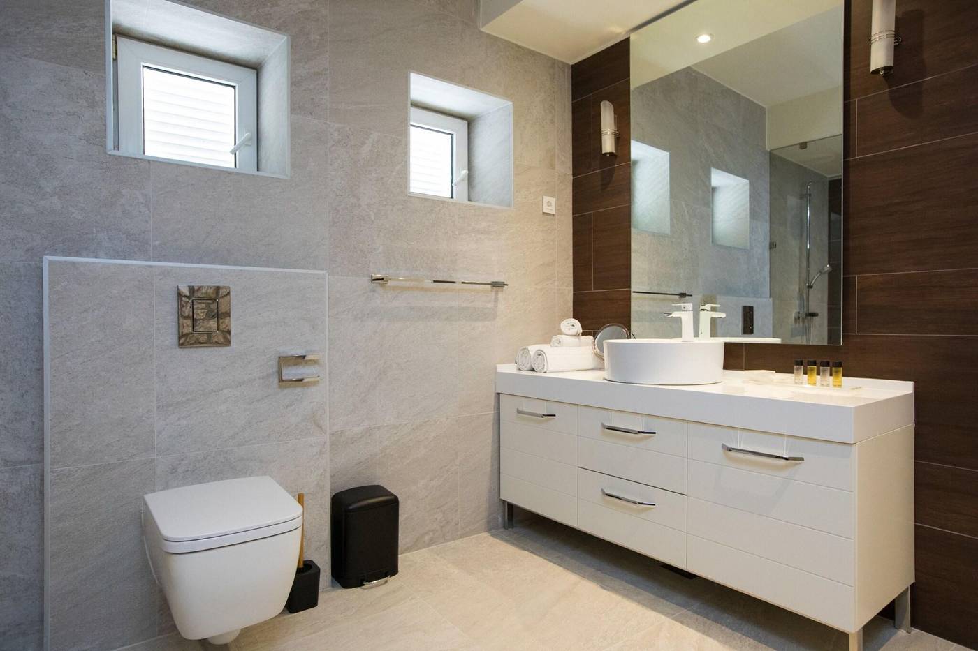 Villa-Diamond-Room-58