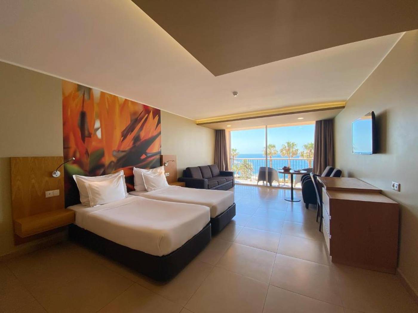 The-Views-Oasis-Room-17