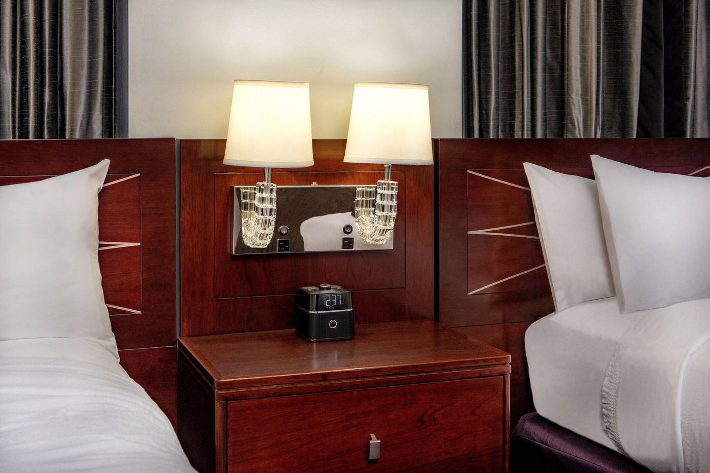 Courtyard-Boston-Downtown-Room-35