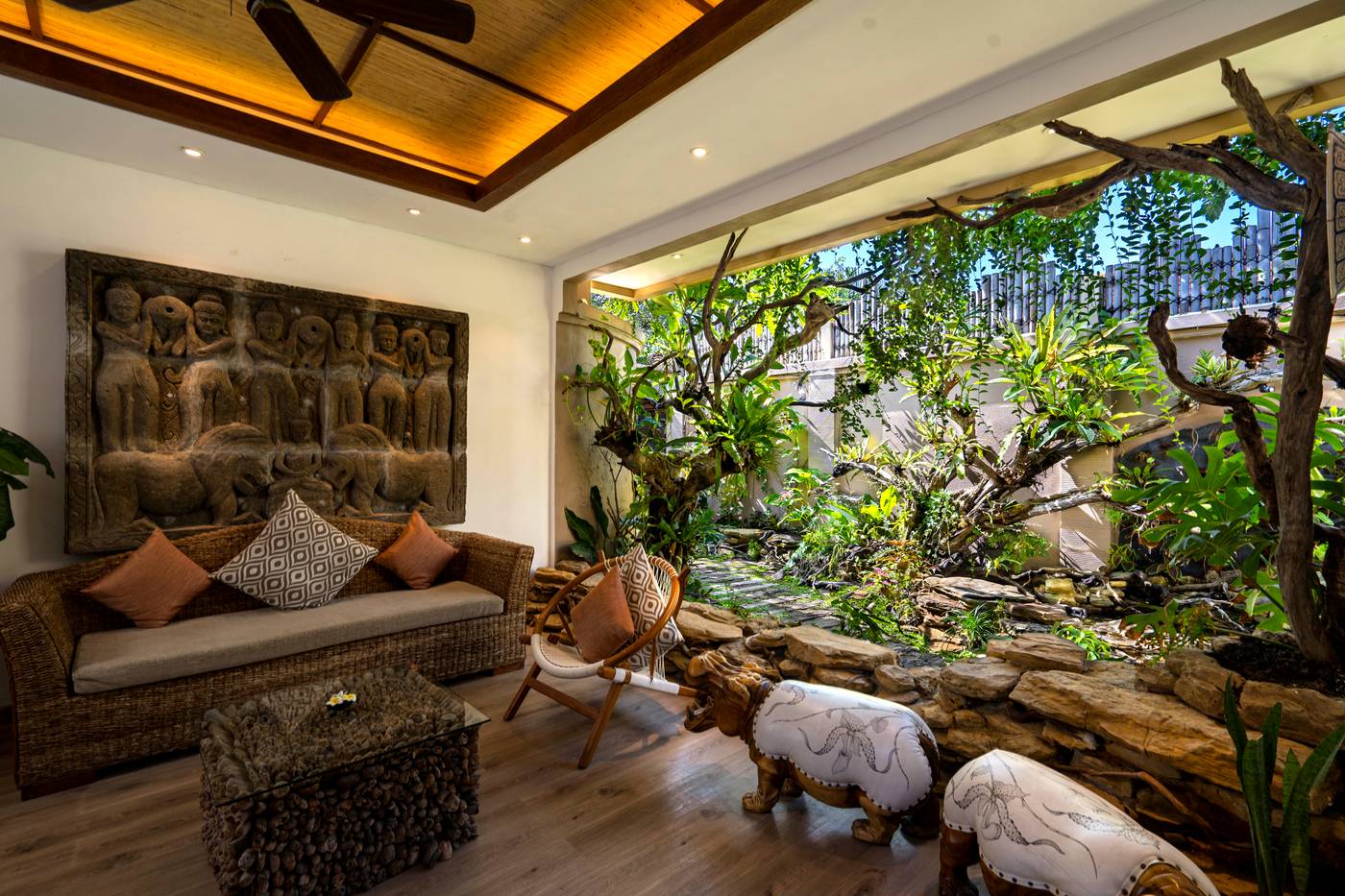 Lasanti Villas & Spa Seminyak-Indonesia-Seminyak-Lobby-8