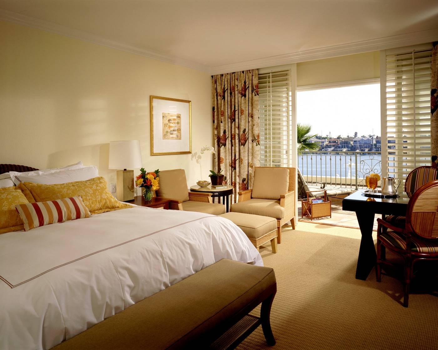 Balboa-Bay-Resort-Room-20