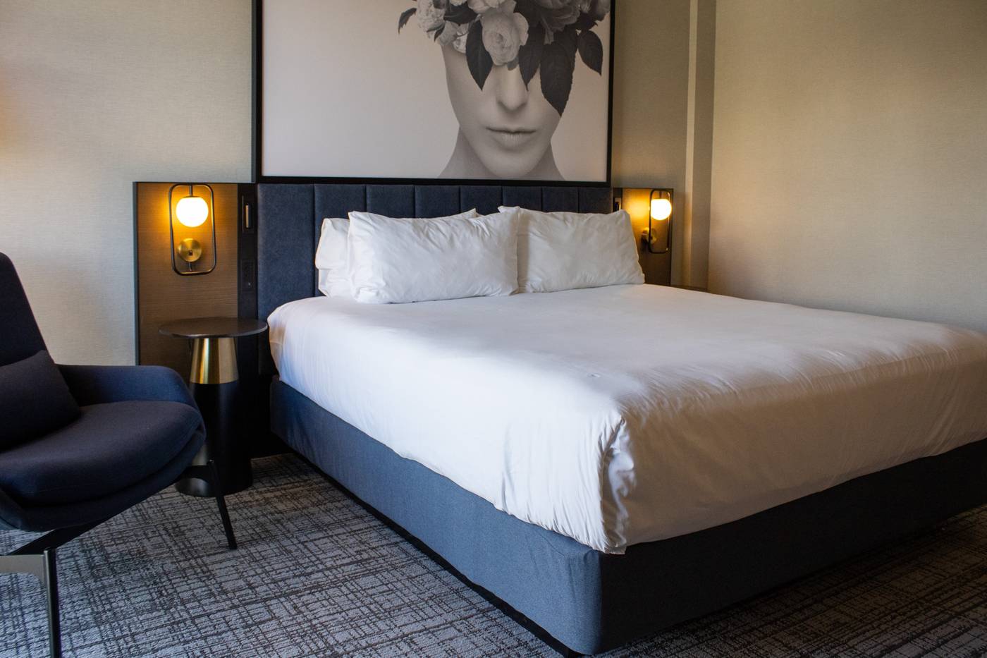 Radisson-Blu-Vancouver-Airport-Room-19