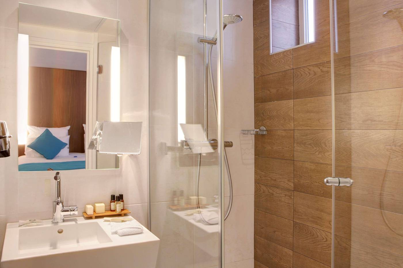 Best-Western-Plus-61-Paris-Nation-Hotel-Room-24