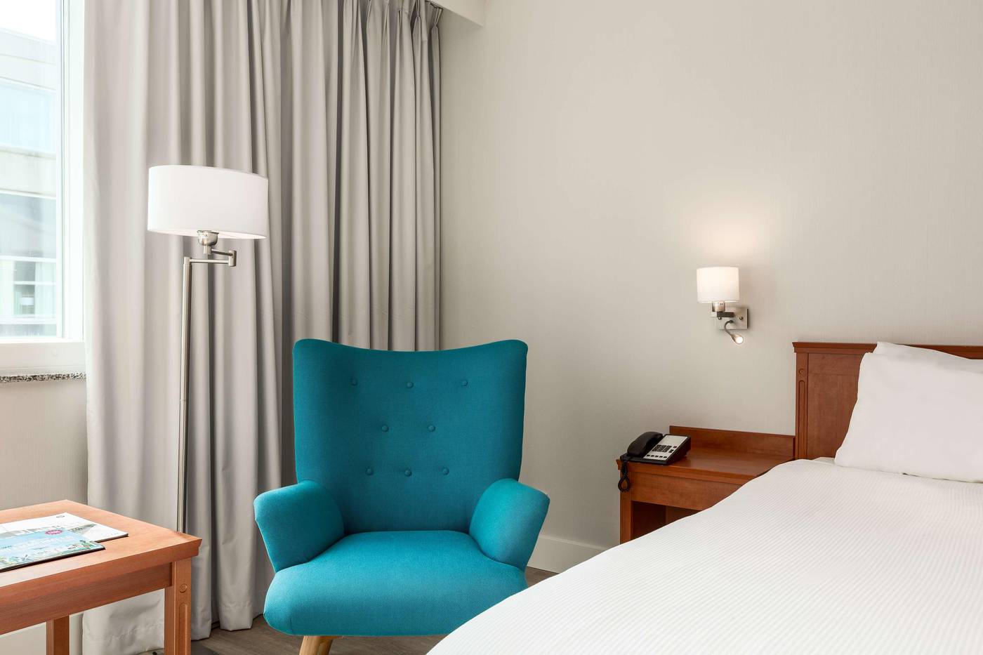 NH-Amsterdam-Schiphol-Airport-Room-29