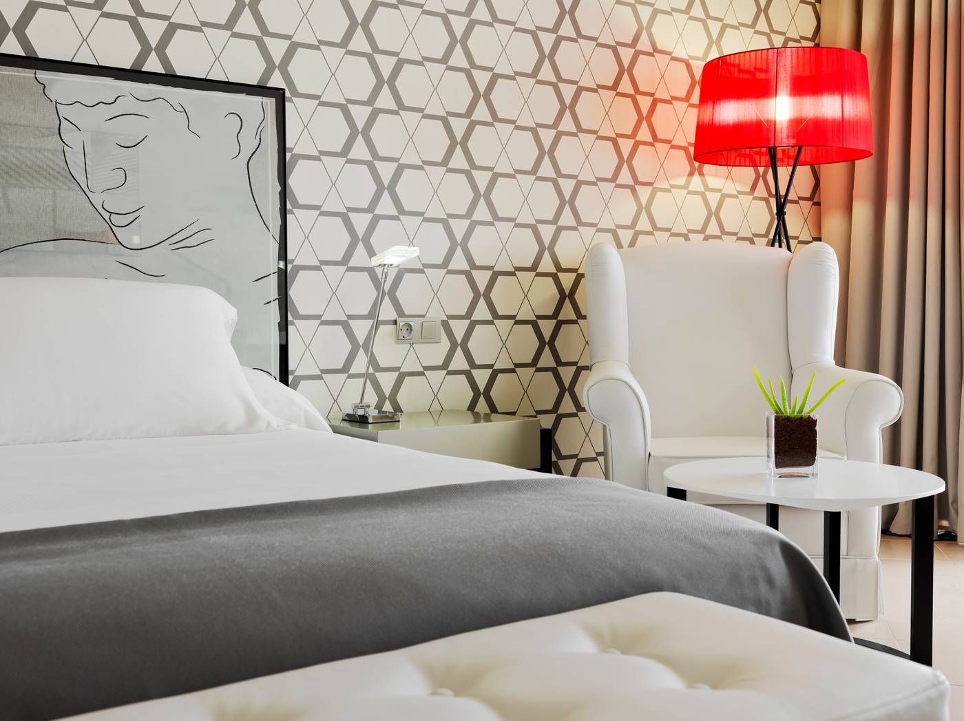 H10-Timanfaya-Palace-Room-19