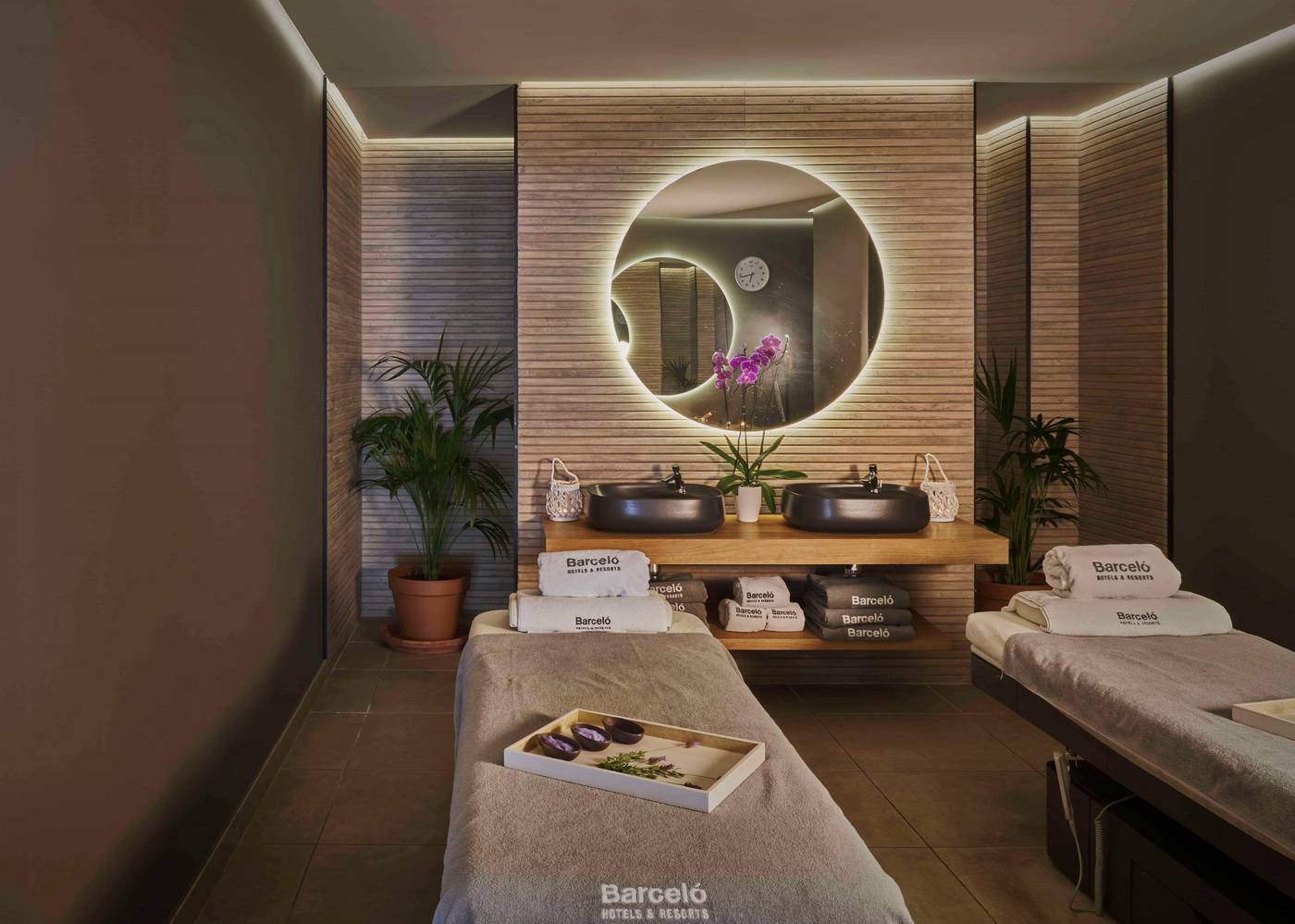 Barcelo-Punta-Umbr----a-Mar-Sports-and-Entertainment-70