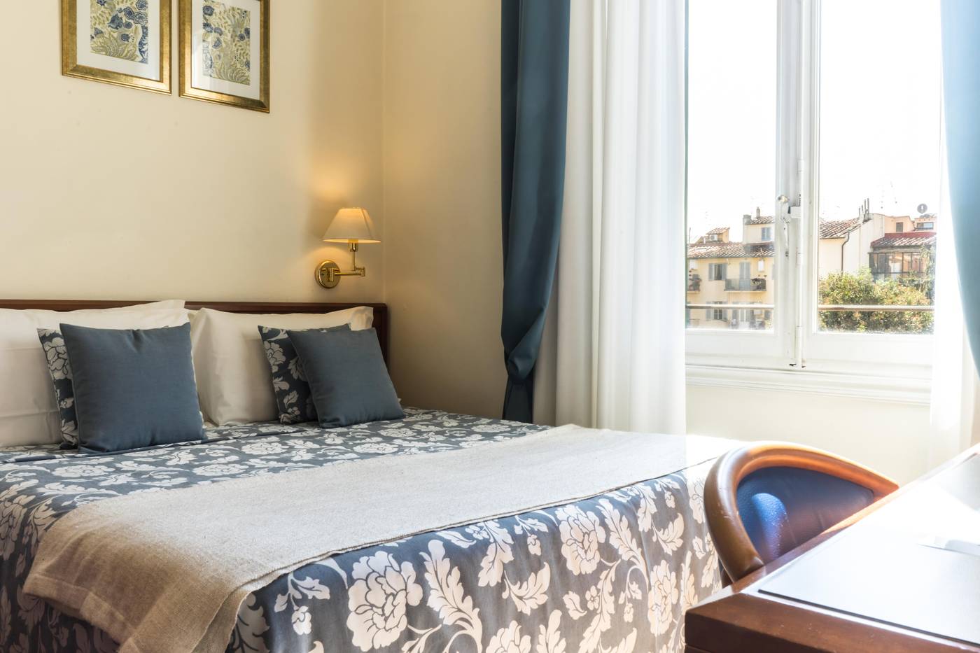 Hotel-Bonifacio-Room-20