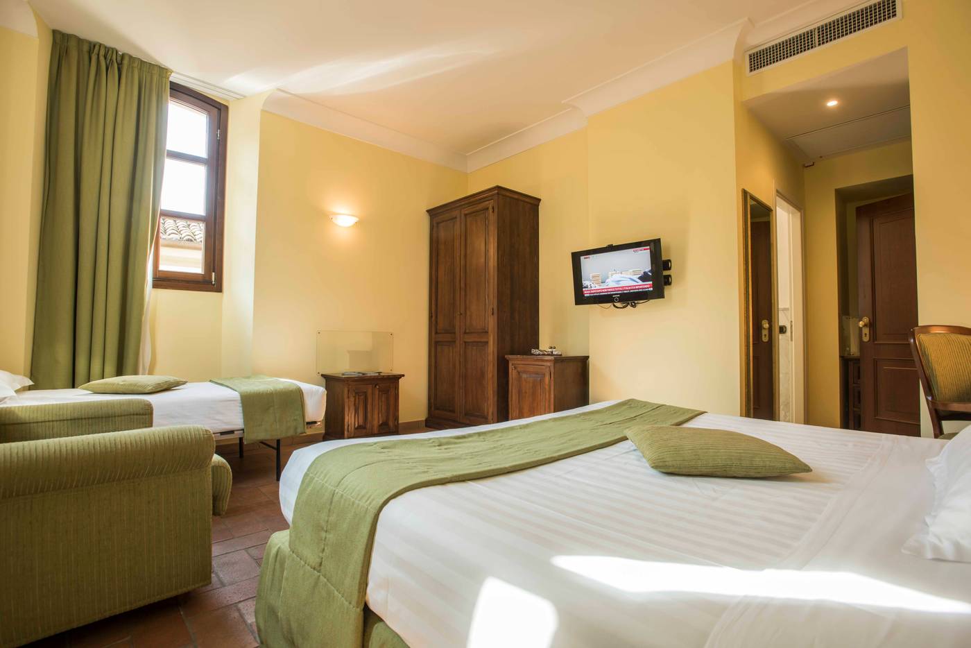 Oste del Castello Wellness & Bike Hotel-Italy-VERUCCHIO-Room-8
