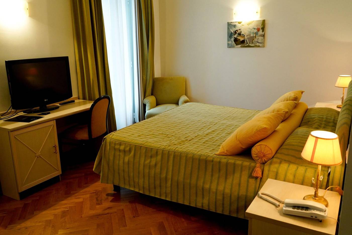 Hotel-Cappelli-Room-9