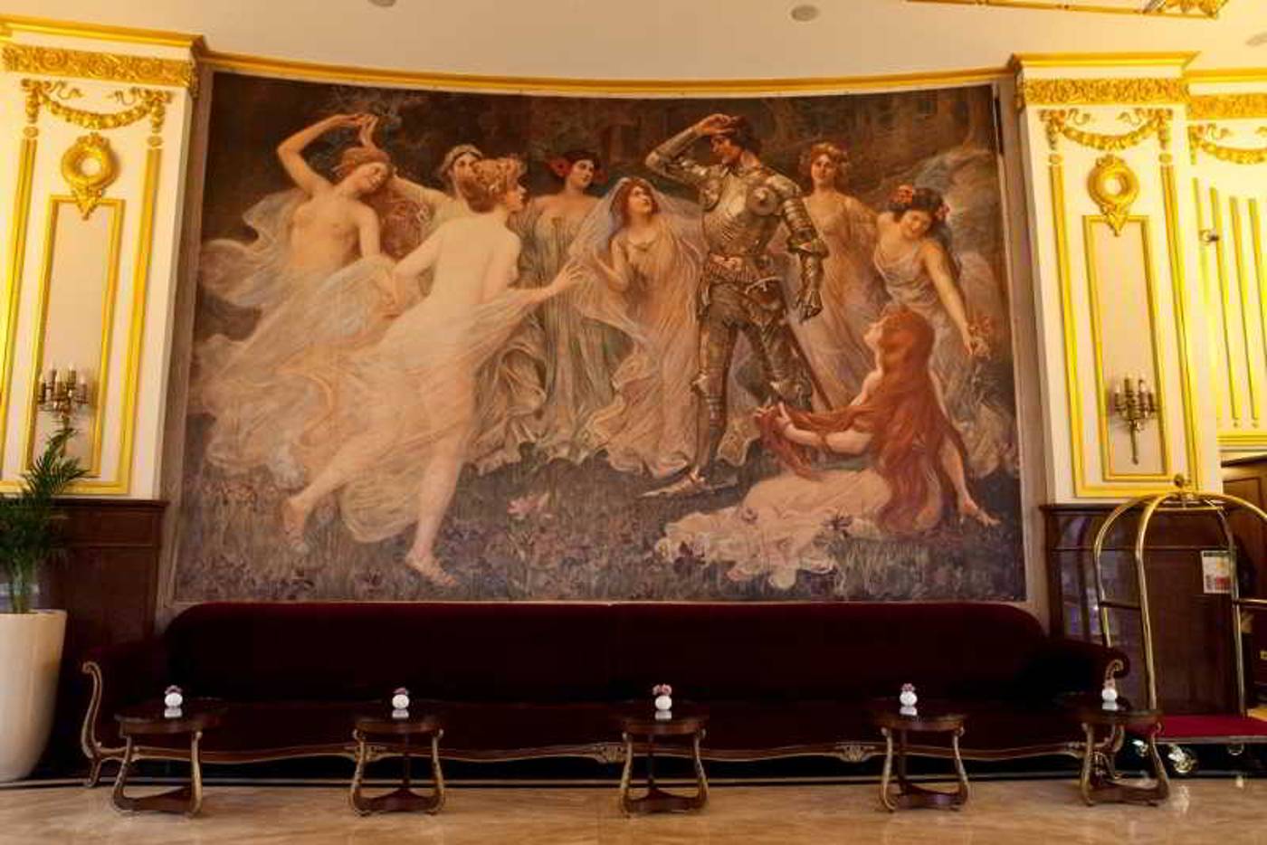 Moskva-Serbia-BELGRADE-Lobby-6