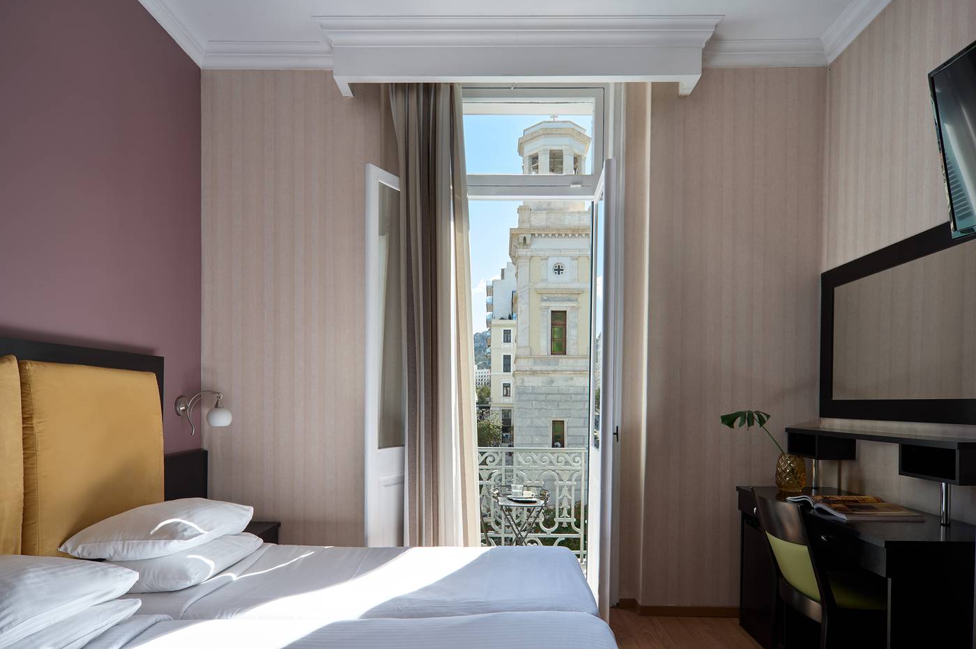 Delphi-Art-Hotel-Room-5