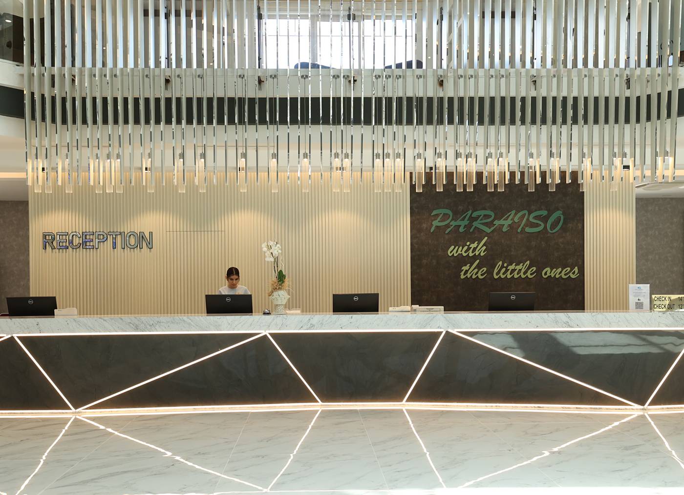 Crystal-Paraiso-Verde-Resort---Spa-Lobby-52