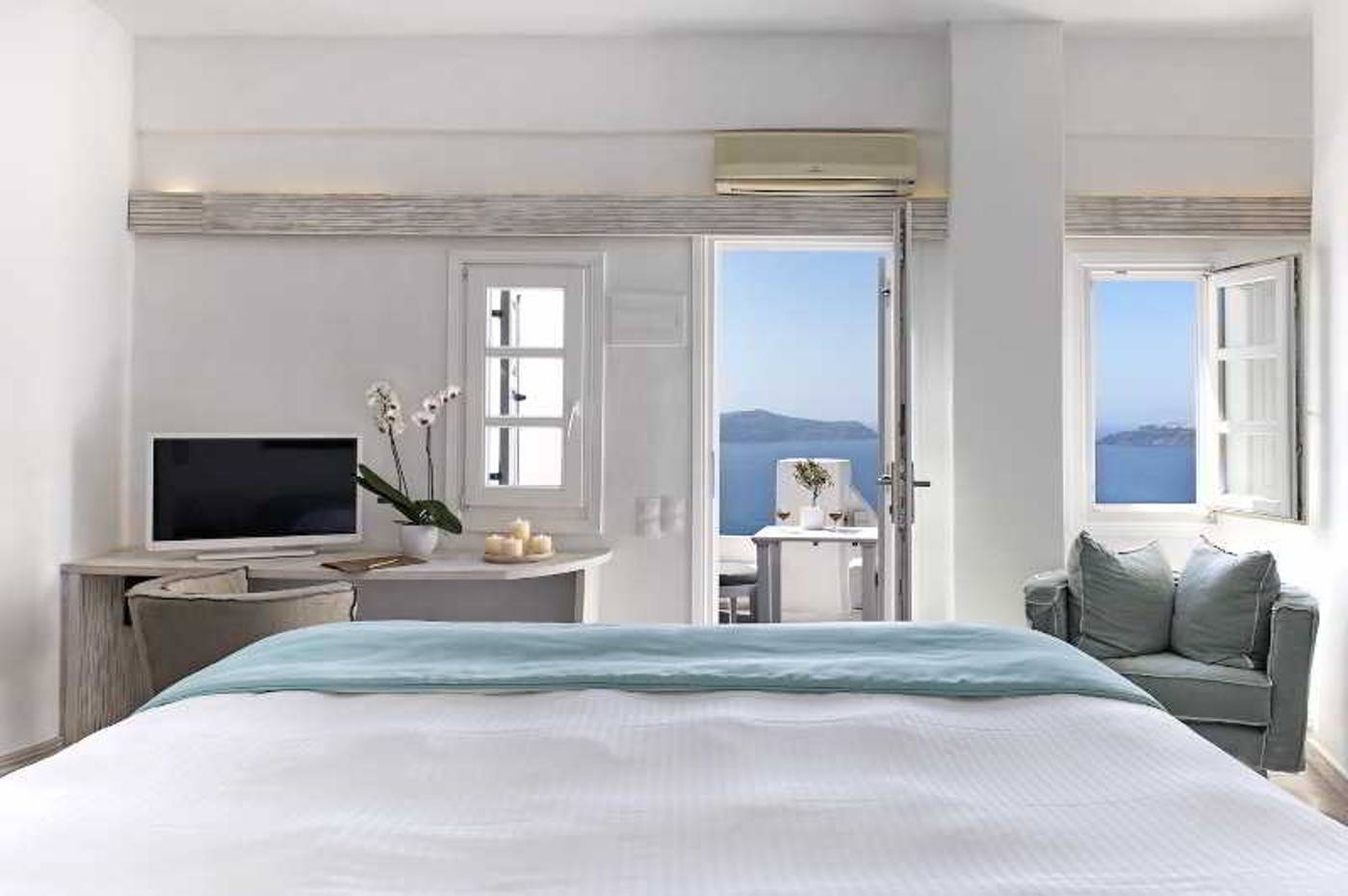 Athina-Repose-Suites-Room-32