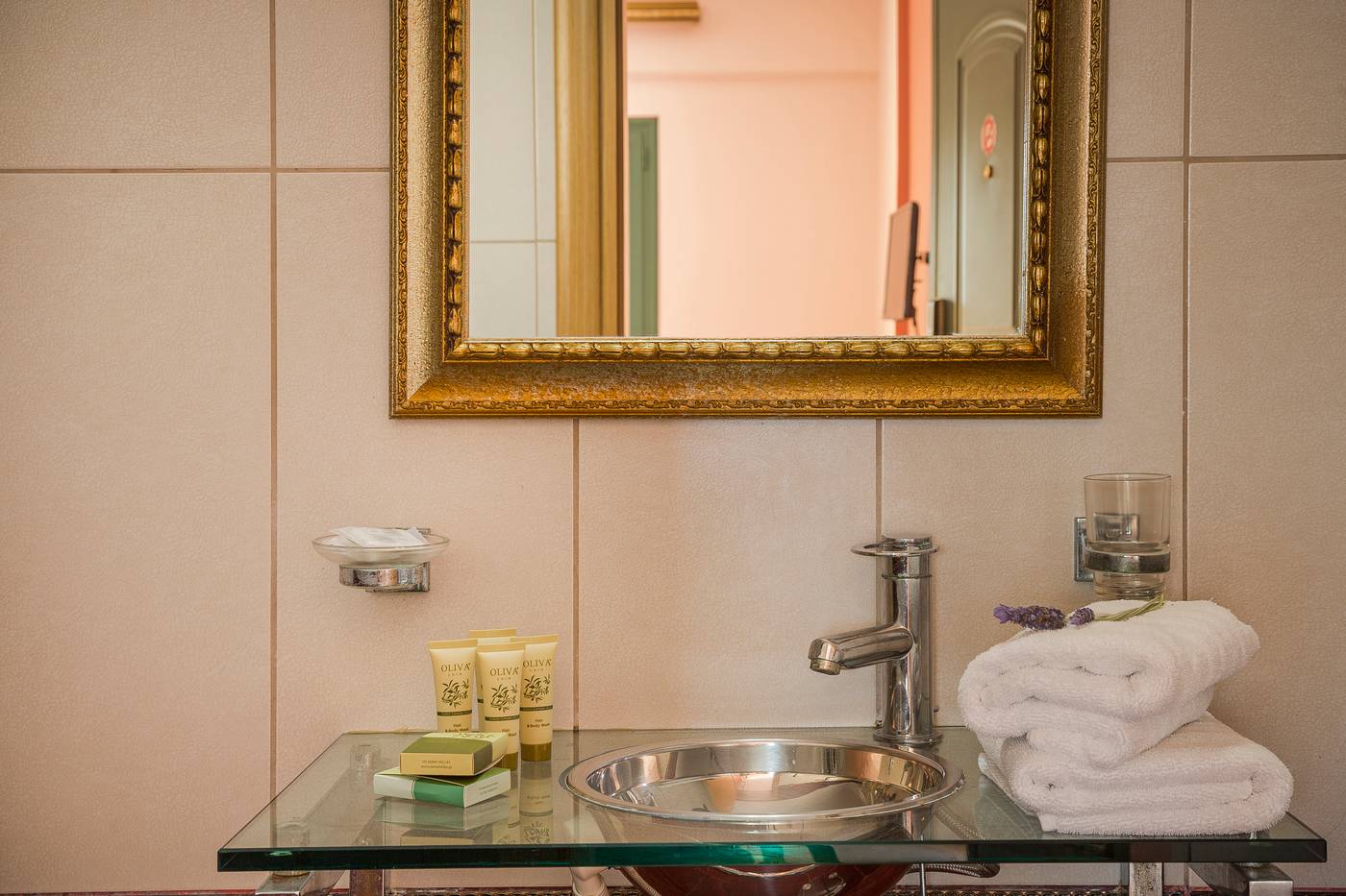 Kefalonia-Bay-Palace-Room-50