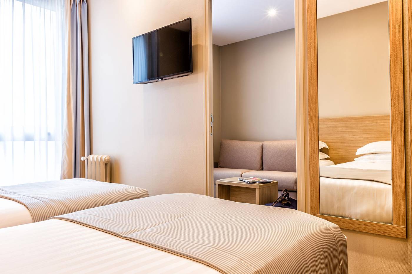 Hotel-Paris-D-Issy-Porte-De-Versailles-Room-21