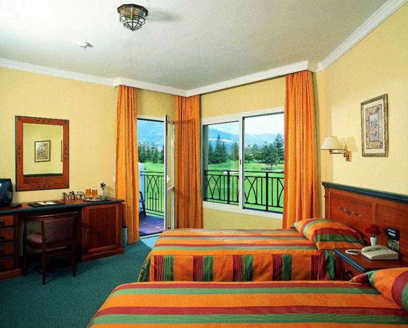 Tamisa-Golf-Room-12