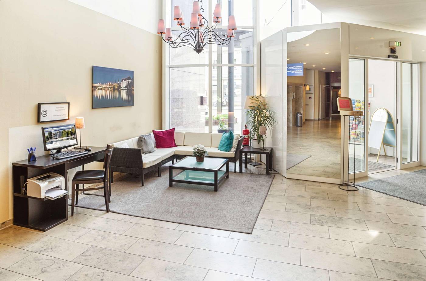 Hotel-am-Schloss-Koepenick-Berlin-by-Golden-Tulip-Lobby-5