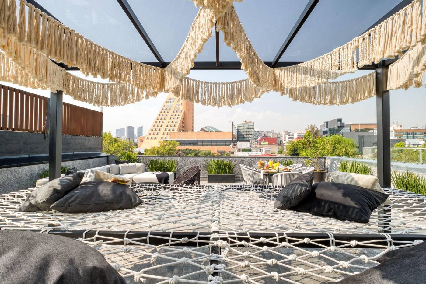 Uliv Poe 240-Mexico-Mexico City-General view-4