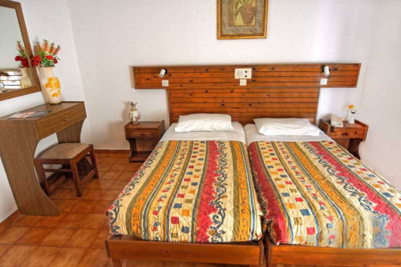 Kassandra-Apartments-Room-8