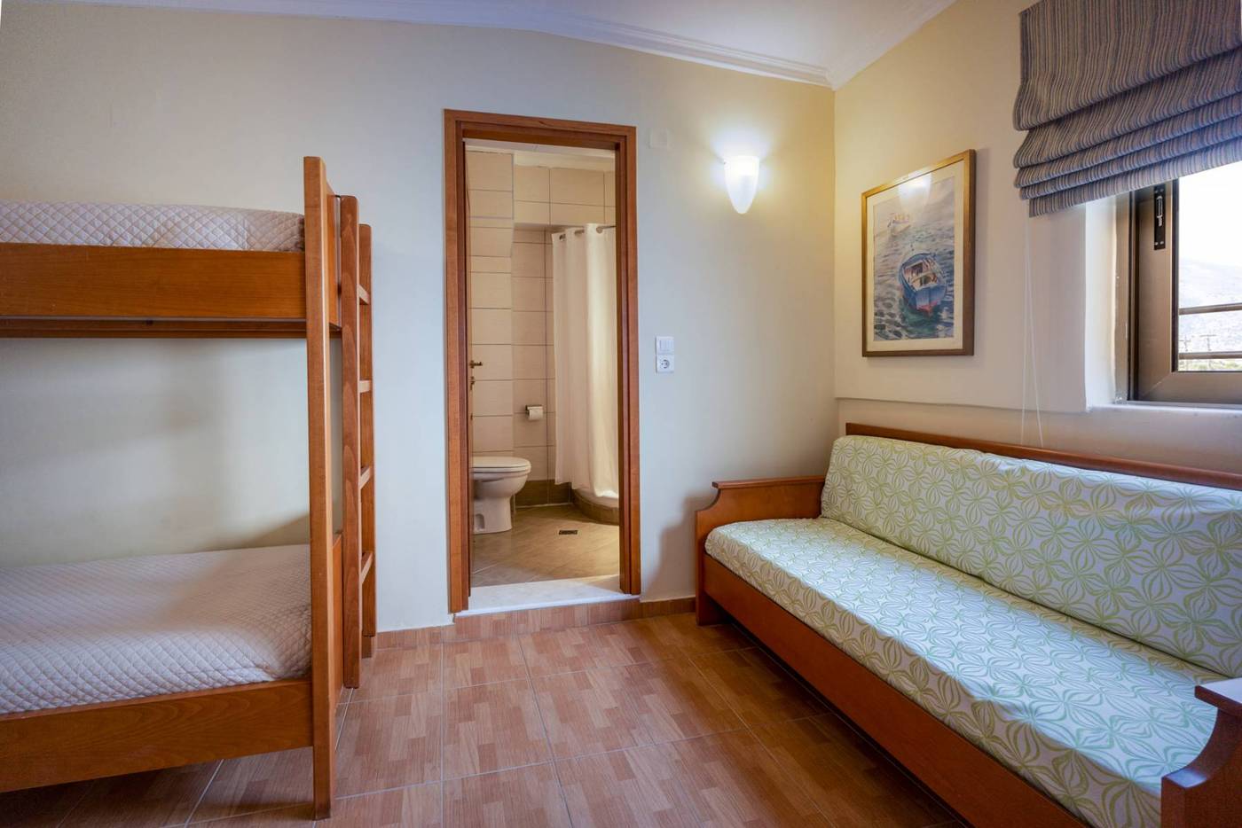 Hydramis-Palace-Beach-Resort-Room-62