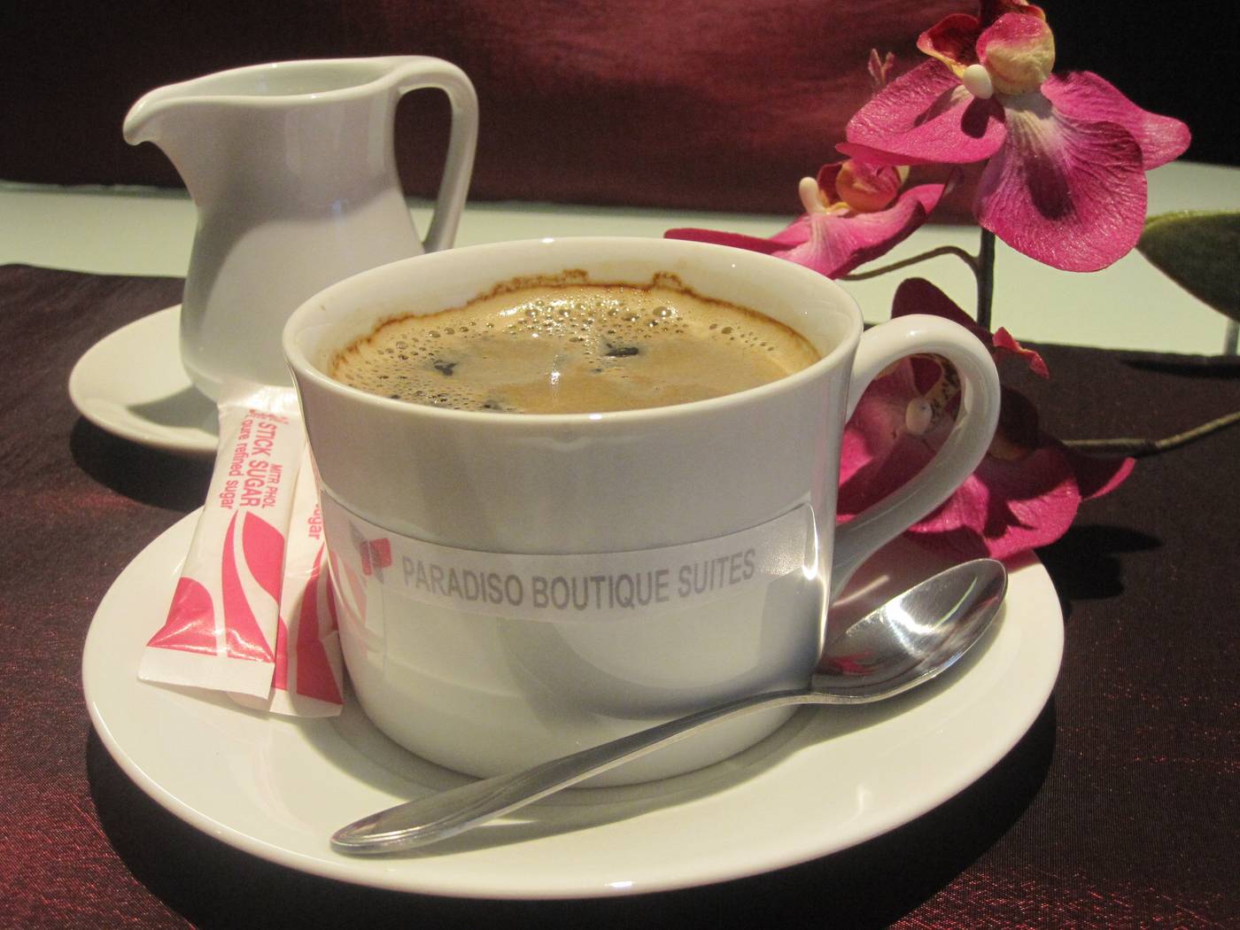 Paradiso-Boutique-Suites-Lobby-7