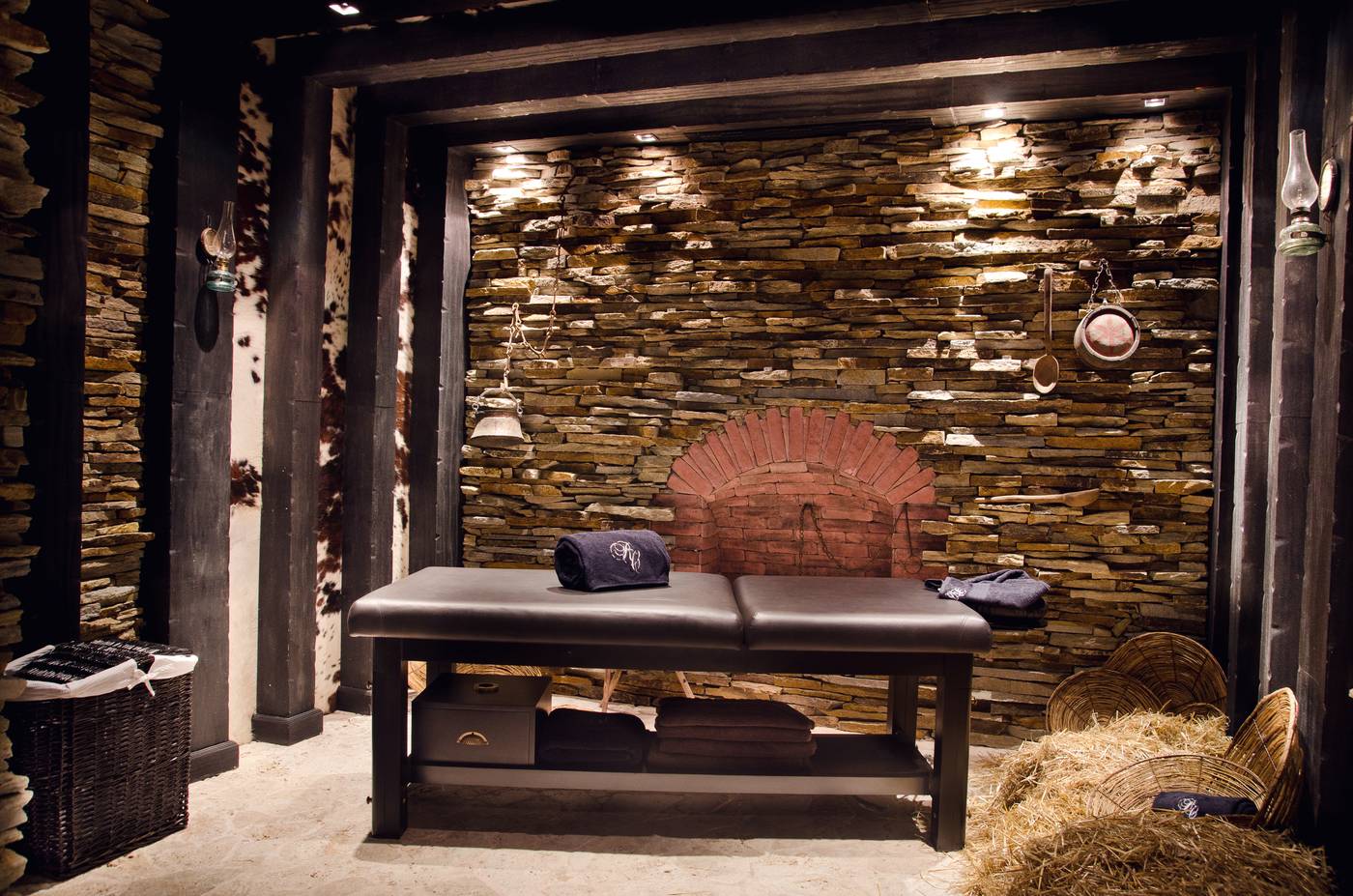 Royal-Castle-Sports-and-Entertainment-63