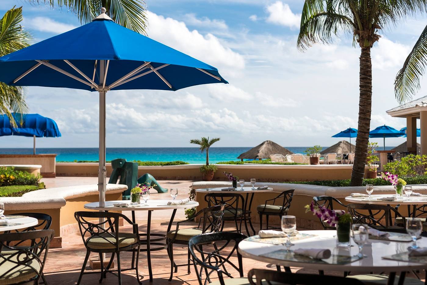 The-Ritz-Carlton--Cancun-Restaurant-1