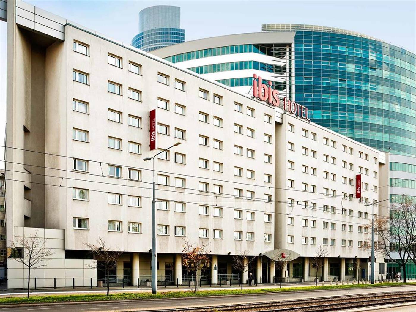 Ibis-Warszawa-Centrum-General-view-2