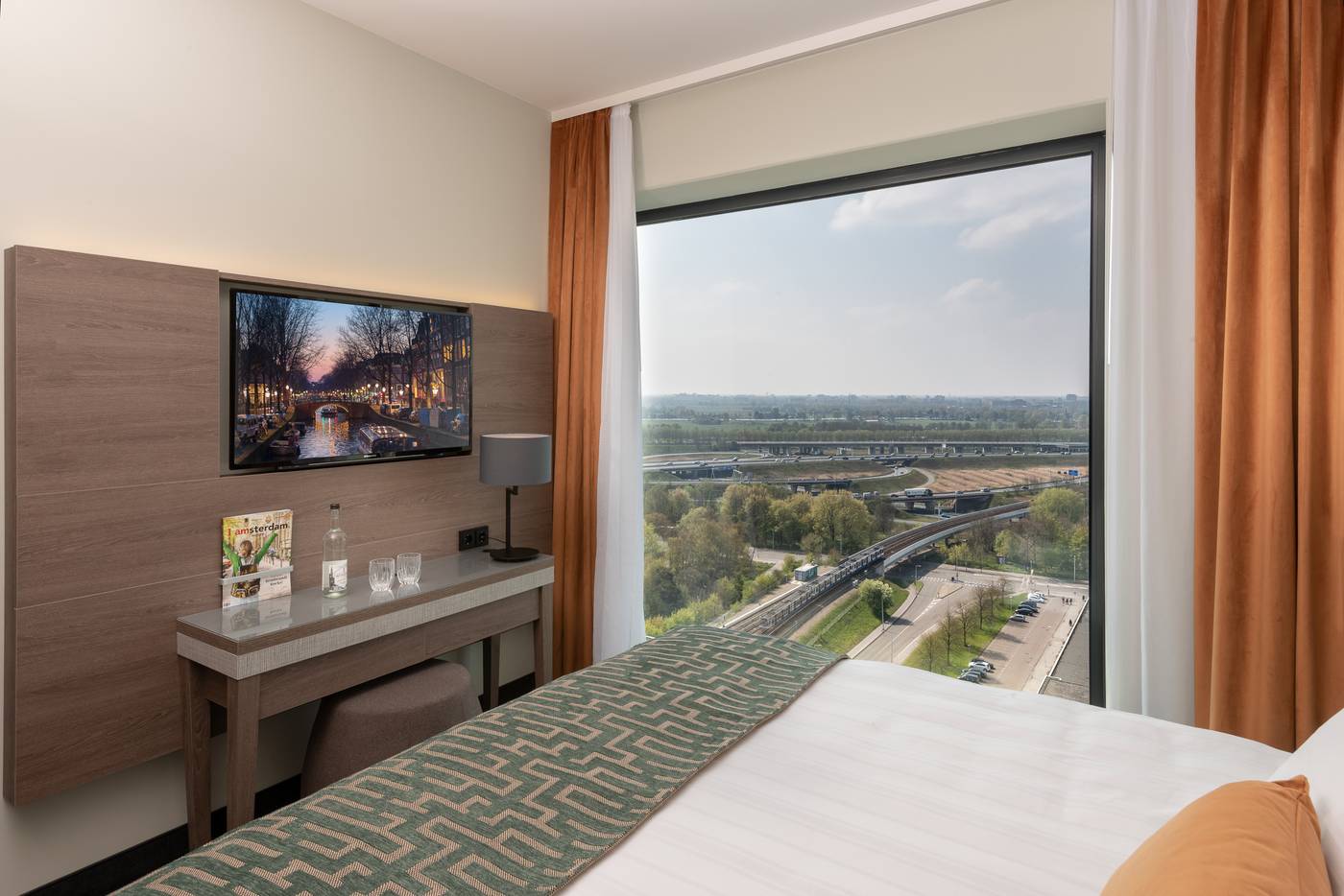 Leonardo-Royal-Hotel-Amsterdam-Room-7